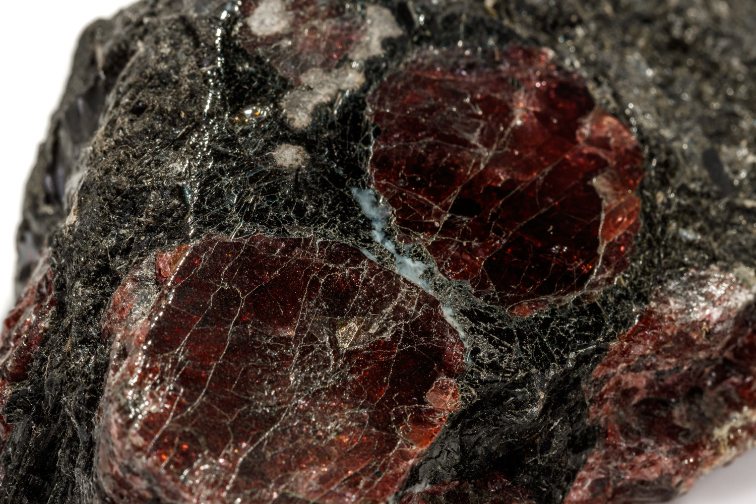 Rhodolite — rough crystal
